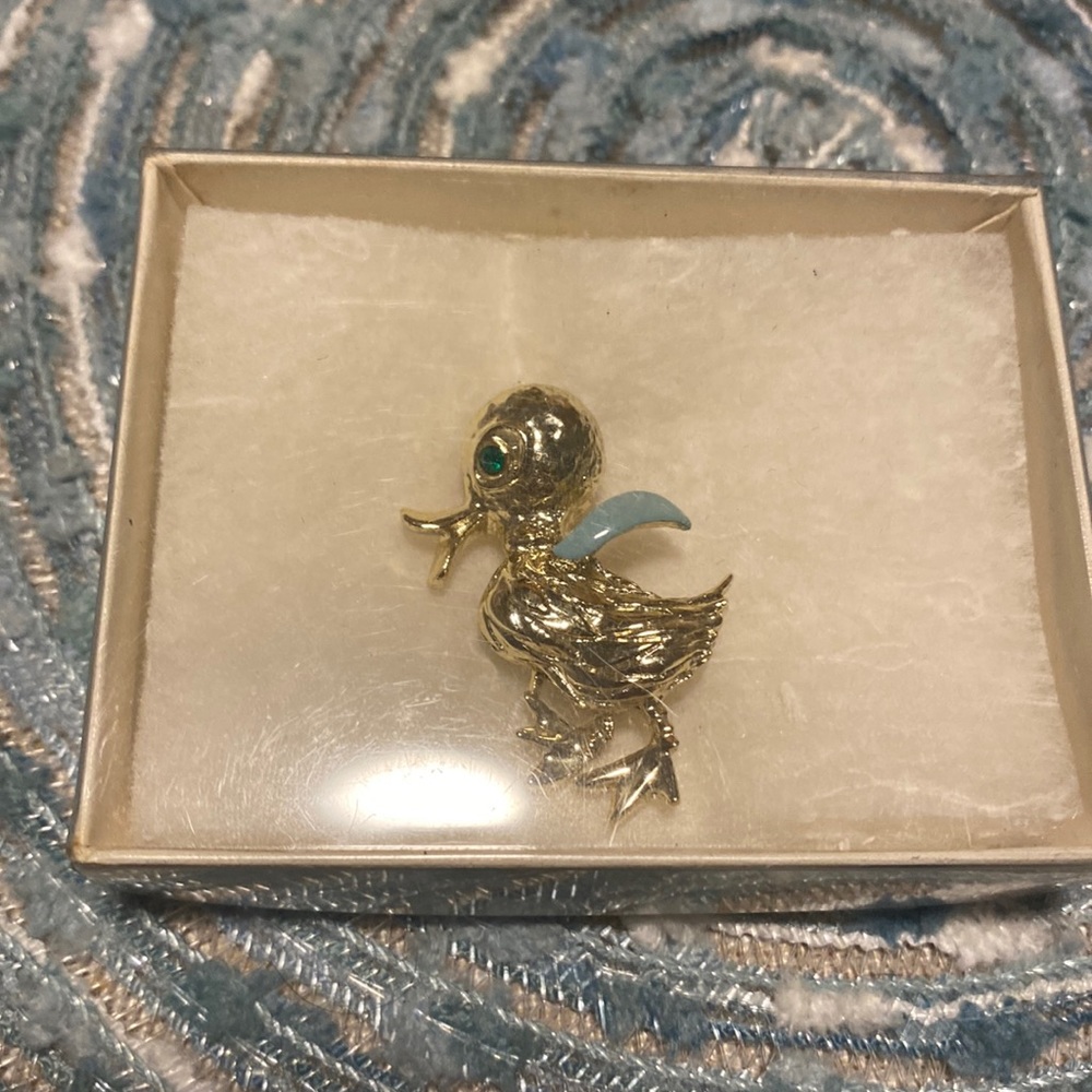 Duck brooch